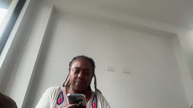 ChocolateCakeQueen online show from 11/14/25, 01:48