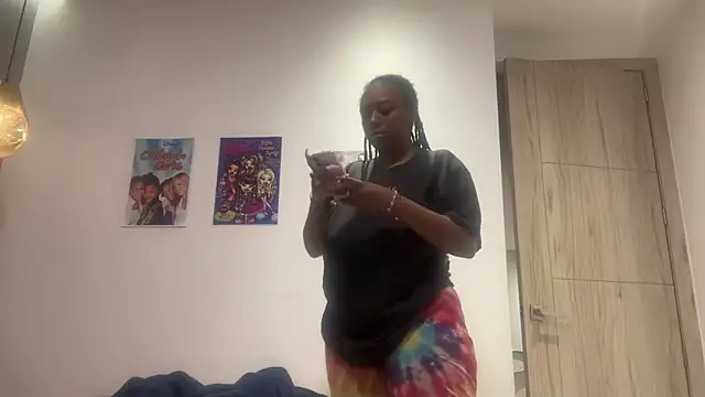 ChocolateCakeQueen online show from 06/13/26, 04:43