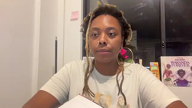 Snapshot of ChocolateCakeQueen chatting on 09/26/25, 12:17 ChocolateCakeQueen online show from 09/26/25, 12:17