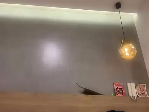 ChocolateCakeQueen online show from 04/21/26, 01:53