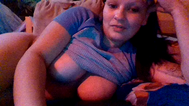 Snapshot of katsmeow710 chatting on 12/03/24, 04:20 katsmeow710 online show from 12/03/24, 04:20
