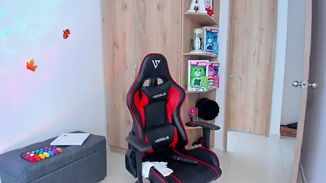  amanda seyfried19 online show from 03/13/25, 07:17