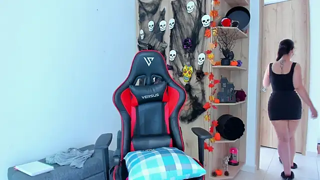  amanda seyfried19 online show from 11/03/25, 06:00