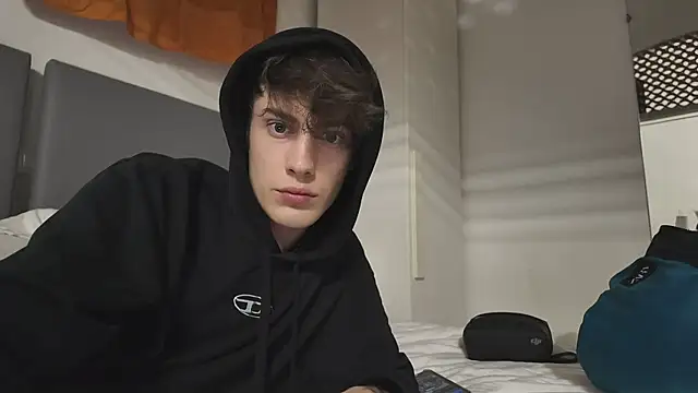 twinkyjd  online show from 11/04/25, 11:19