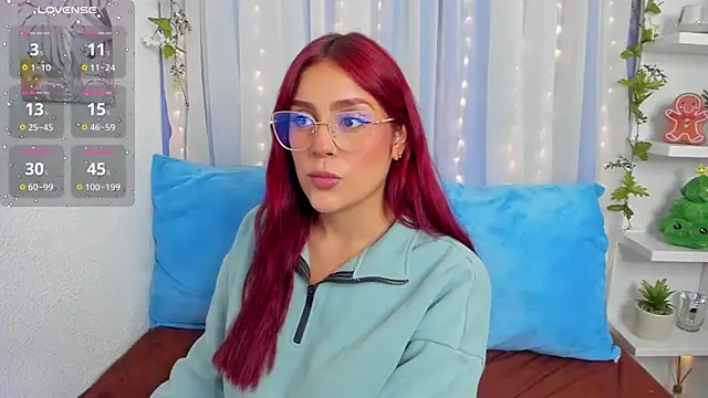 Snapshot of HazzelGray chatting on 01/12/25, 03:46 HazzelGray online show from 01/12/25, 03:46