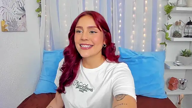 Snapshot of HazzelGray chatting on 12/14/24, 05:36 HazzelGray online show from 12/14/24, 05:36