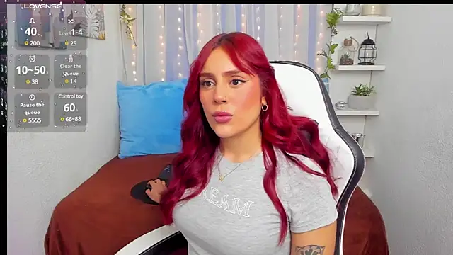 Snapshot of HazzelGray chatting on 12/05/24, 03:01 HazzelGray online show from 12/05/24, 03:01