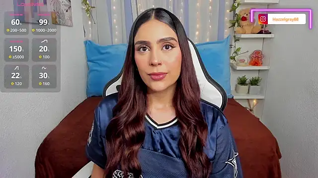 Snapshot of HazzelGray chatting on 10/26/25, 03:56 HazzelGray online show from 10/26/25, 03:56