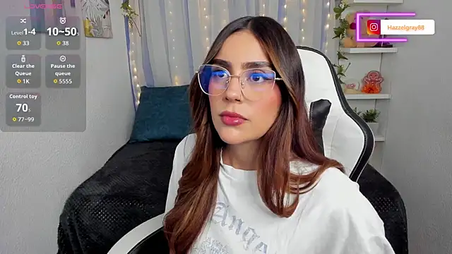 HazzelGray online show from 01/08/26, 02:12