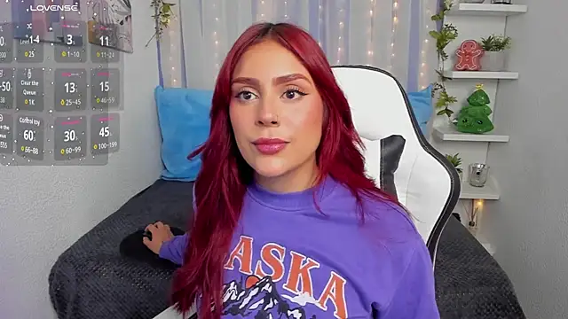 Snapshot of HazzelGray chatting on 01/28/25, 02:42 HazzelGray online show from 01/28/25, 02:42