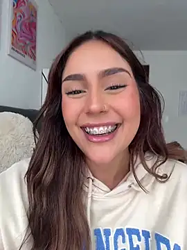 Snapshot of HazzelGray chatting on 02/23/25, 04:35 HazzelGray online show from 02/23/25, 04:35