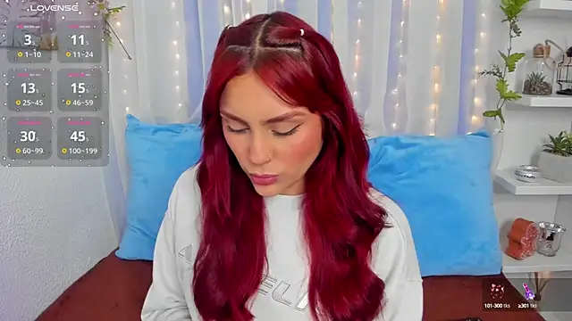 Snapshot of HazzelGray chatting on 12/03/24, 02:44 HazzelGray online show from 12/03/24, 02:44