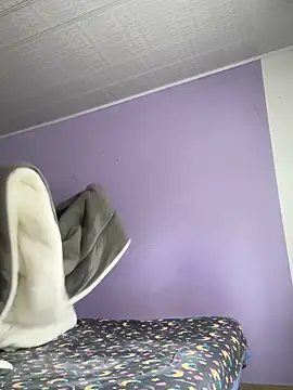 hannahb-e online show from 11/14/25, 06:00