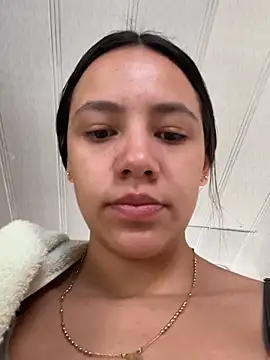 hannahb-e online show from 12/15/25, 03:18