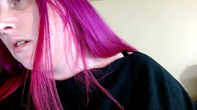 Snapshot of EXOTICLEXXXI chatting on 12/18/25, 02:49 EXOTICLEXXXI online show from 12/18/25, 02:49