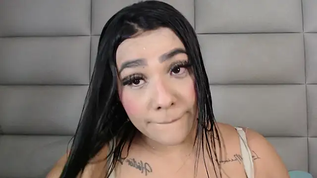 Snapshot of emily_brontee_ chatting on 03/15/25, 12:34 emily brontee online show from 03/15/25, 12:34