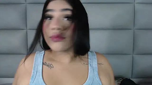 Snapshot of emily_brontee_ chatting on 02/21/25, 12:49 emily brontee online show from 02/21/25, 12:49