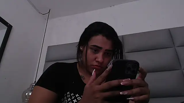 Snapshot of emily_brontee_ chatting on 09/25/25, 03:51 emily brontee online show from 09/25/25, 03:51