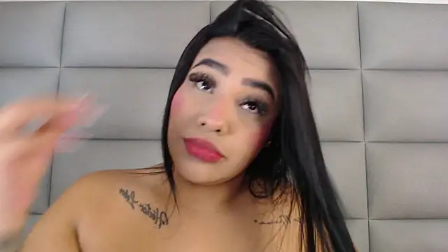 Snapshot of emily_brontee_ chatting on 03/20/25, 12:54 emily brontee online show from 03/20/25, 12:54