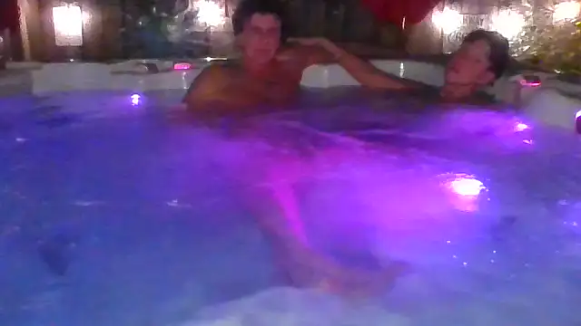 sexyandjagundo online show from 05/09/26, 01:42