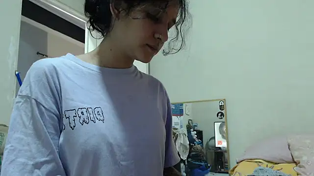 Snapshot of AlinaWoolf_ chatting on 07/01/26, 03:45 AlinaWoolf online show from 07/01/26, 03:45