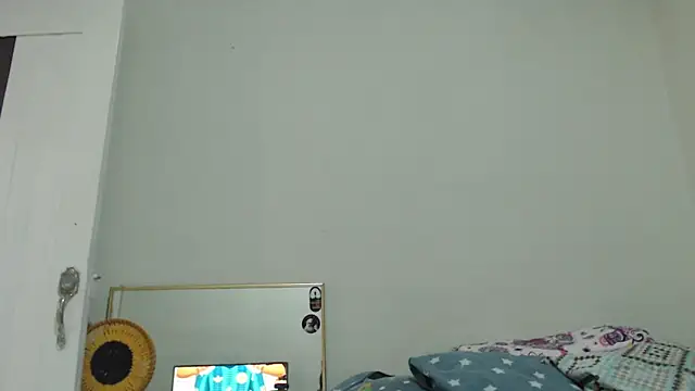 AlinaWoolf  online show from 05/12/26, 08:26