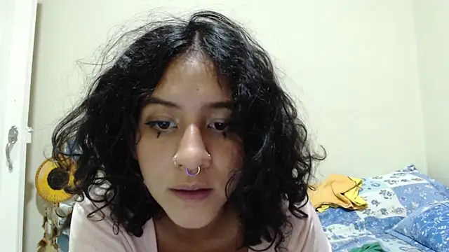 AlinaWoolf  online show from 04/16/26, 06:14