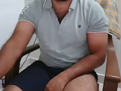 Snapshot of Tamil_Boy28 chatting on 02/28/25, 01:14 Tamil Boy28 online show from 02/28/25, 01:14