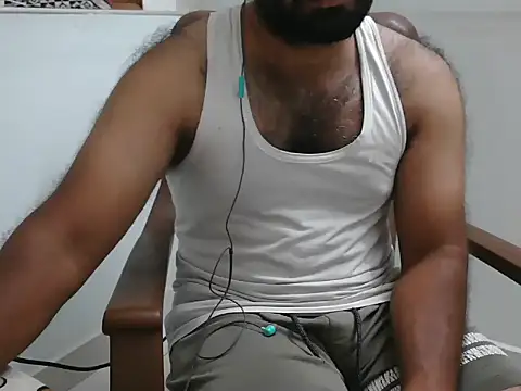Tamil Boy28 online show from 05/28/26, 04:46