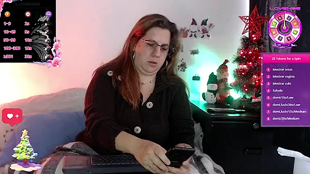 katie joness  online show from 11/17/25, 12:09