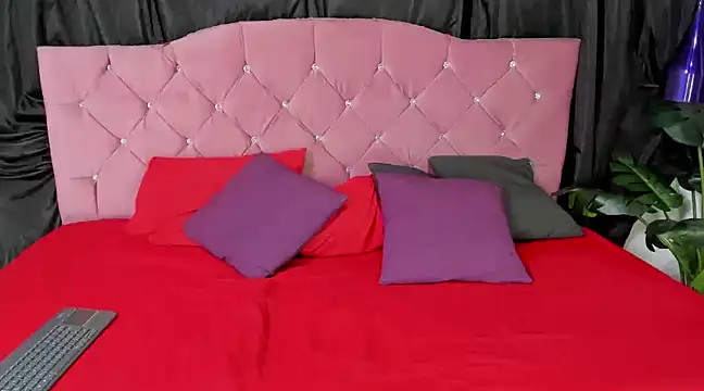 Snapshot of Cataleya_divine chatting on 03/20/25, 11:05 Cataleya divine online show from 03/20/25, 11:05