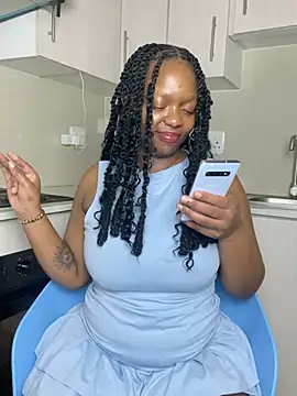 Snapshot of Jazmine-Blue chatting on 06/04/26, 10:36 Jazmine-Blue online show from 06/04/26, 10:36