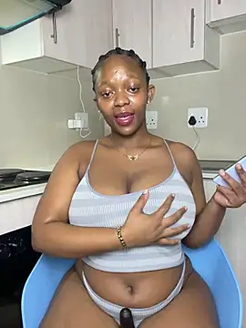 Snapshot of Jazmine-Blue chatting on 05/19/26, 10:17 Jazmine-Blue online show from 05/19/26, 10:17