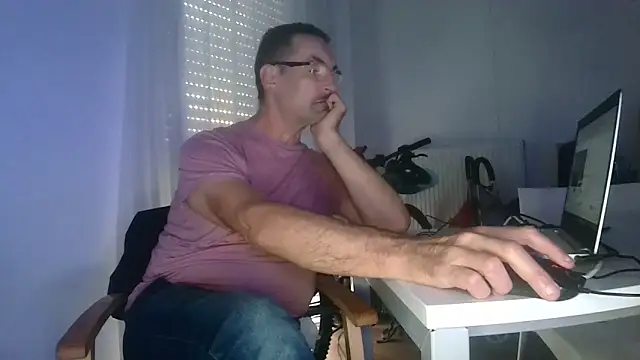 francky-libertin online show from 04/15/26, 06:01