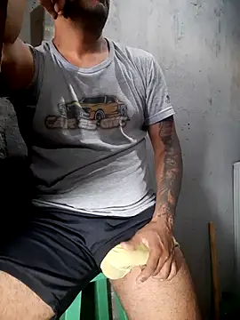 hecwil8 online show from 02/17/26, 12:35