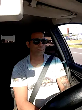 hecwil8 online show from 12/18/25, 11:58