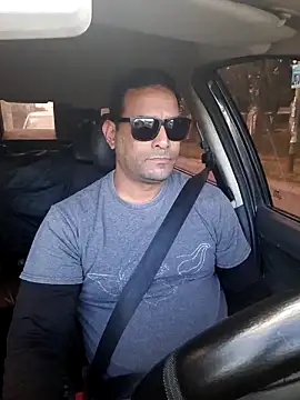 Snapshot of hecwil8 chatting on 10/29/25, 11:31 hecwil8 online show from 10/29/25, 11:31