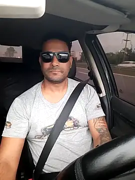 hecwil8 online show from 11/04/25, 11:47