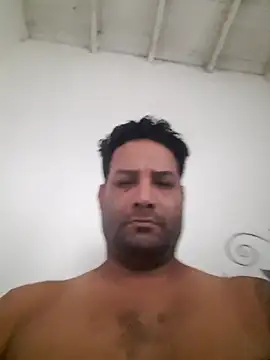 hecwil8 online show from 12/14/25, 02:00