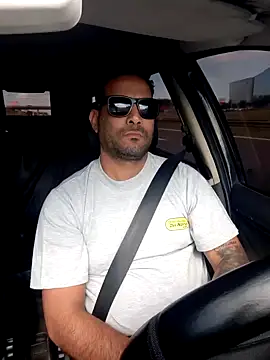 hecwil8 online show from 11/22/25, 12:15