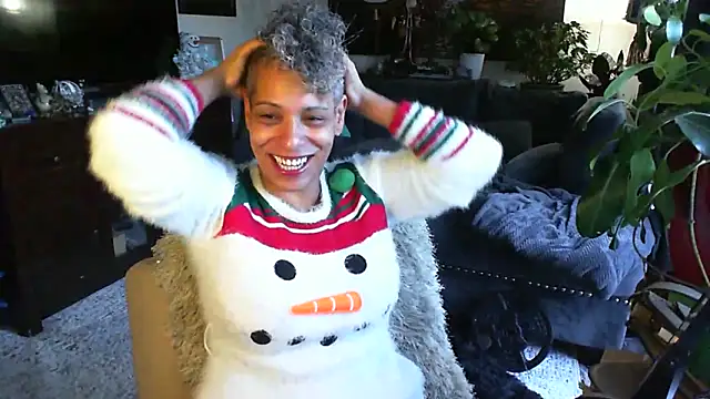 CeceilaMoon online show from 12/22/25, 03:12