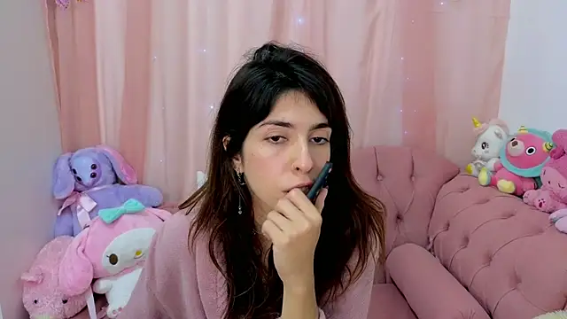 AuroraKatsy online show from 04/06/26, 10:33