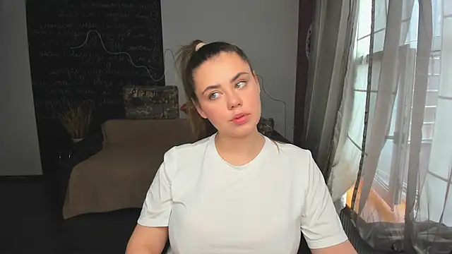 IsabellaBler online show from 02/18/26, 06:55