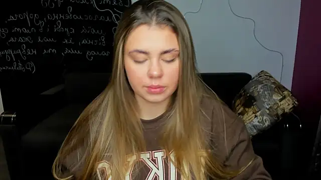 IsabellaBler online show from 11/29/25, 06:57