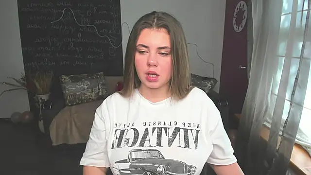 IsabellaBler online show from 05/19/26, 05:47