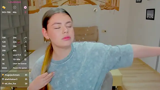 IsabellaBler online show from 03/10/25, 10:28