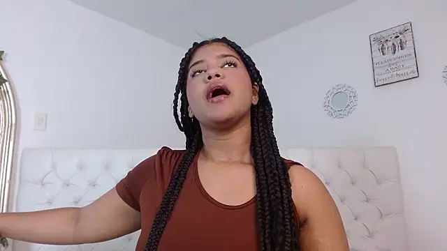 sharlot evans  online show from 01/06/26, 01:59