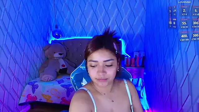 Snapshot of NicolleTaylor chatting on 10/09/25, 02:45 NicolleTaylor online show from 10/09/25, 02:45