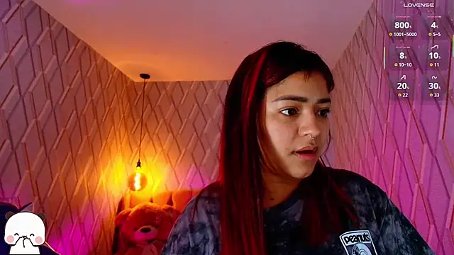 Snapshot of NicolleTaylor chatting on 02/25/26, 04:23 NicolleTaylor online show from 02/25/26, 04:23