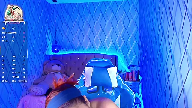 Snapshot of NicolleTaylor chatting on 11/17/25, 03:10 NicolleTaylor online show from 11/17/25, 03:10